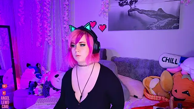 Angel-Lewd-Cake online show from June 2, 2026, 12:12 am