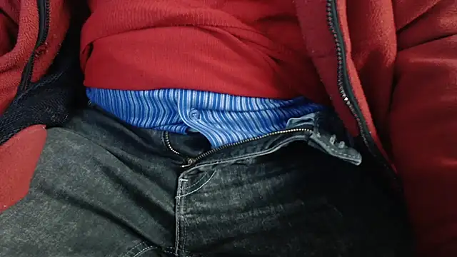 smoothandtiny online show from March 20, 2025, 5:24 am