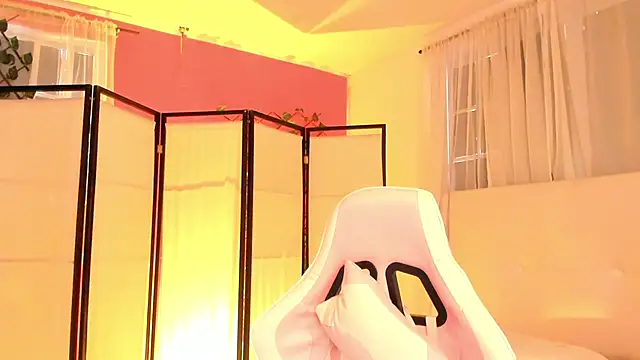 your khloe online show from October 23, 2025, 1:10 pm