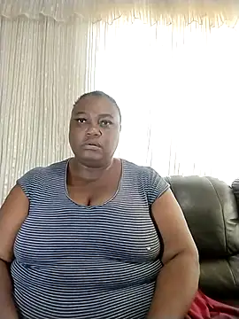 MATUREBUSSTY online show from March 17, 2025, 1:50 pm