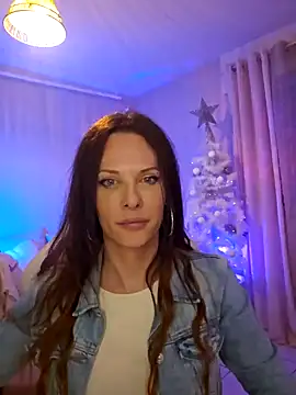 Luna Kitanna online show from December 15, 2024, 8:15 pm