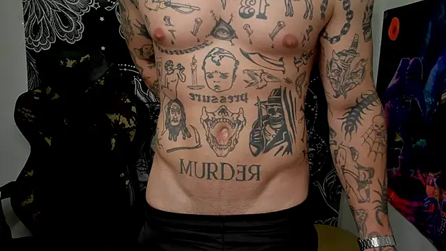 Snapshot of layneinchains chatting on December 18, 2024, 9:51 pm layneinchains online show from December 18, 2024, 9:51 pm