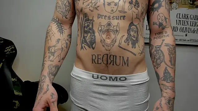 Snapshot of layneinchains chatting on November 7, 2025, 9:31 am layneinchains online show from November 7, 2025, 9:31 am