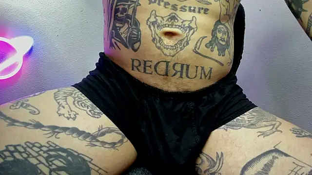 Snapshot of layneinchains chatting on November 20, 2025, 8:25 am layneinchains online show from November 20, 2025, 8:25 am