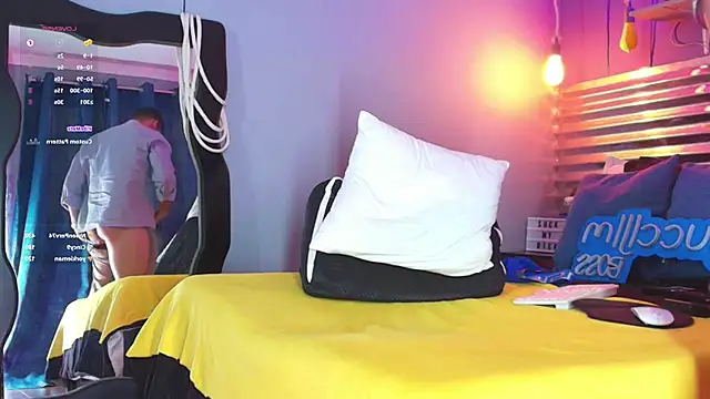 HenryBenso online show from December 10, 2024, 1:11 pm