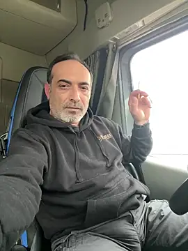 Snapshot of dzhakar chatting on February 24, 2025, 12:37 pm dzhakar online show from February 24, 2025, 12:37 pm