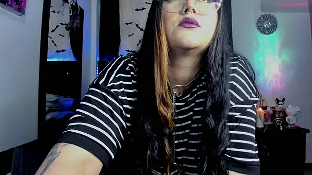 Snapshot of Nat_chubbygoth chatting on February 12, 2025, 10:15 pm Nat chubbygoth online show from February 12, 2025, 10:15 pm