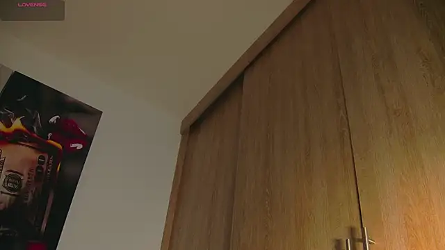 aidaadams online show from September 22, 2025, 9:33 am