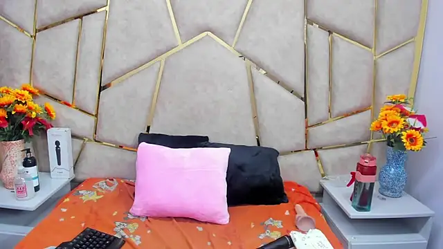 Kloe Candy1 online show from September 10, 2025, 4:34 am