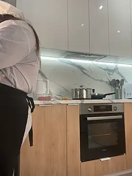 Snapshot of GabiBoobs chatting on October 12, 2025, 6:40 pm GabiBoobs online show from October 12, 2025, 6:40 pm