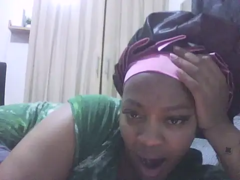 Snapshot of Brown_sexy chatting on January 12, 2026, 10:53 am Brown sexy online show from January 12, 2026, 10:53 am