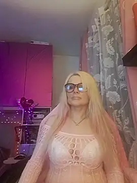 Snapshot of Angeldevilus chatting on January 31, 2025, 11:56 pm Angeldevilus online show from January 31, 2025, 11:56 pm