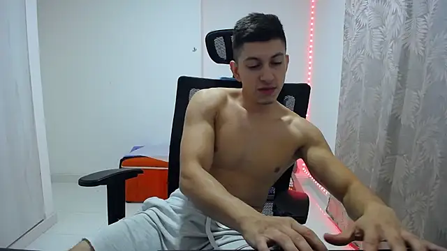 Snapshot of Iam_yourbabyprincess_XD chatting on December 14, 2024, 6:56 am Iam yourbabyprincess XD online show from December 14, 2024, 6:56 am