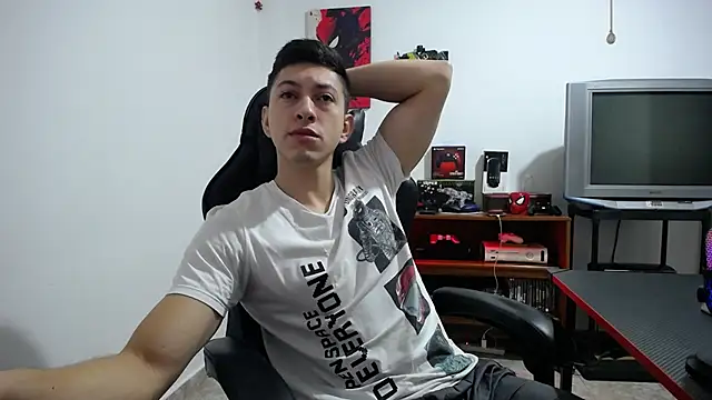 Snapshot of Iam_yourbabyprincess_XD chatting on October 10, 2025, 5:28 am Iam yourbabyprincess XD online show from October 10, 2025, 5:28 am