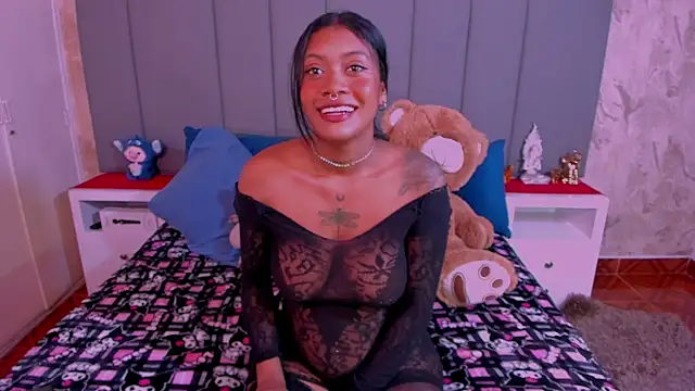 JulianaMiller online show from January 19, 2025, 1:43 am