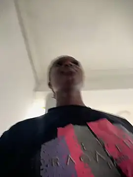 Snapshot of t-Booty_risky_ chatting on December 10, 2024, 12:49 pm t-Booty risky online show from December 10, 2024, 12:49 pm