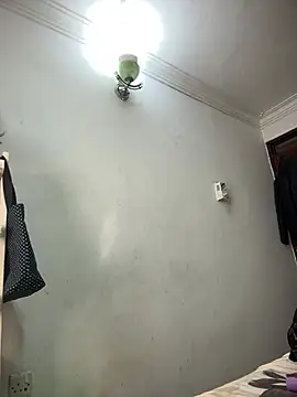 Snapshot of t-Booty_risky_ chatting on January 21, 2025, 11:56 am t-Booty risky online show from January 21, 2025, 11:56 am