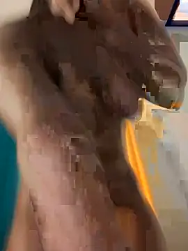 Snapshot of t-Booty_risky_ chatting on March 13, 2025, 3:06 pm t-Booty risky online show from March 13, 2025, 3:06 pm