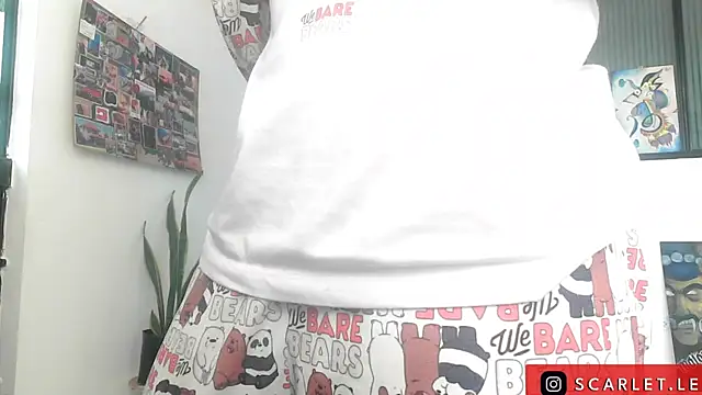 Snapshot of Scarletleon77 chatting on November 25, 2025, 1:55 pm Scarletleon77 online show from November 25, 2025, 1:55 pm