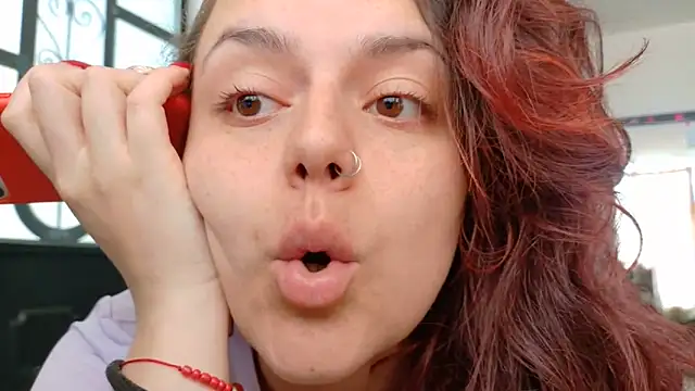Snapshot of Scarletleon77 chatting on May 11, 2026, 4:04 pm Scarletleon77 online show from May 11, 2026, 4:04 pm