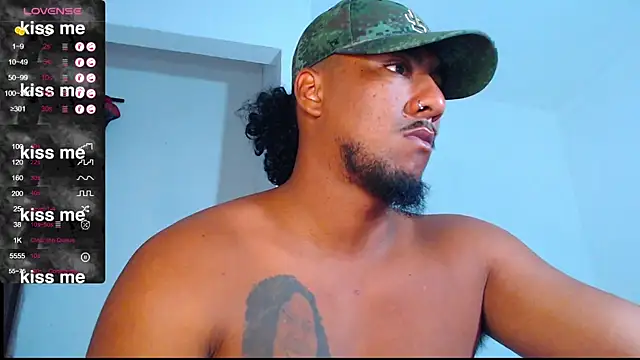 yosoy enzo2020 online show from March 17, 2025, 10:49 am