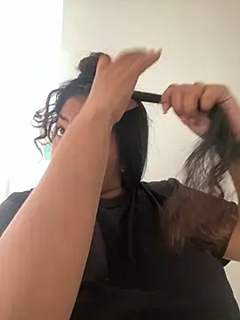 Snapshot of PUSHYLATE chatting on February 6, 2025, 5:19 pm PUSHYLATE online show from February 6, 2025, 5:19 pm