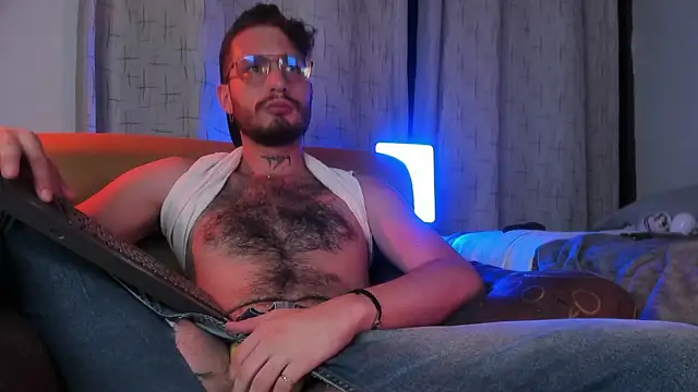 axel giracr online show from January 30, 2025, 9:04 am