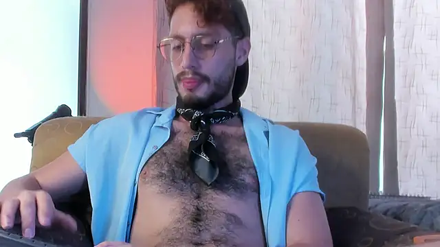 axel giracr online show from March 7, 2025, 8:22 pm