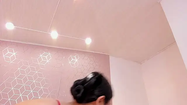 Snapshot of Emilyboobss chatting on January 16, 2025, 9:48 am Emilyboobss online show from January 16, 2025, 9:48 am