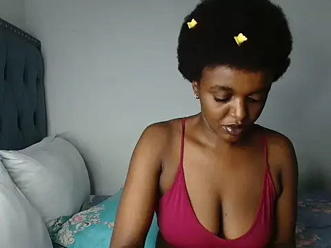 Snapshot of FaeMDom2 chatting on January 16, 2025, 9:40 pm FaeMDom2 online show from January 16, 2025, 9:40 pm