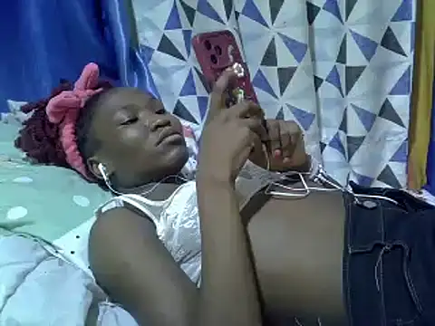 Snapshot of just_nala chatting on March 6, 2025, 8:37 pm just nala online show from March 6, 2025, 8:37 pm