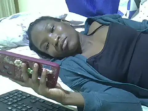 Snapshot of just_nala chatting on March 20, 2025, 11:45 pm just nala online show from March 20, 2025, 11:45 pm