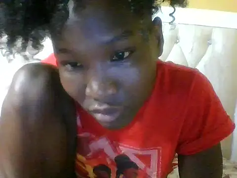 Snapshot of just_nala chatting on November 8, 2025, 10:19 pm just nala online show from November 8, 2025, 10:19 pm