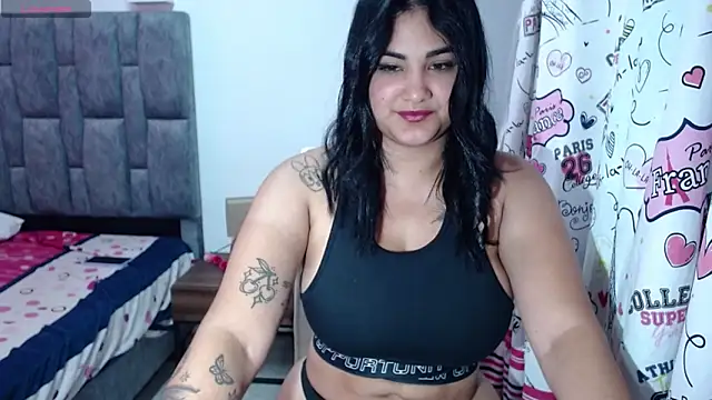 Alicelunaa online show from February 17, 2025, 5:43 pm