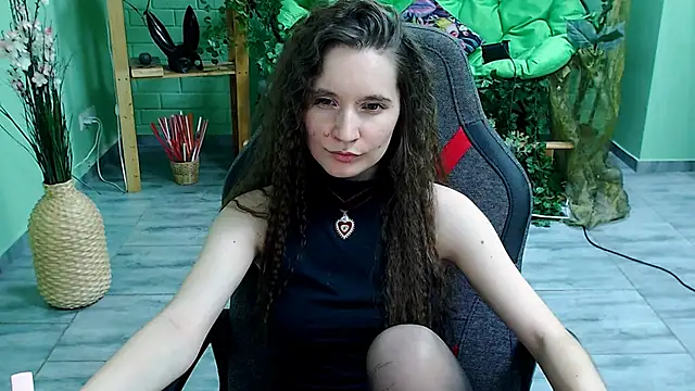 Miss Barbara  online show from March 11, 2025, 9:37 pm