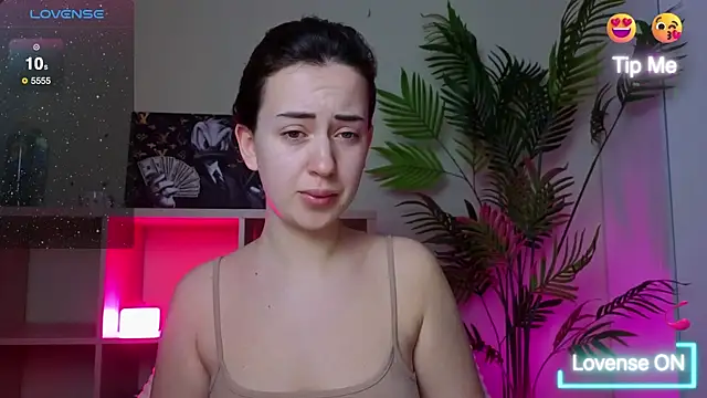 SweetieKendl online show from May 2, 2026, 10:26 pm