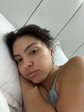 Snapshot of Nathcurly_ chatting on March 2, 2025, 3:24 am Nathcurly online show from March 2, 2025, 3:24 am