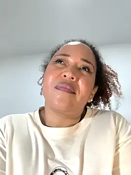 debboraWagner online show from March 12, 2025, 11:44 pm