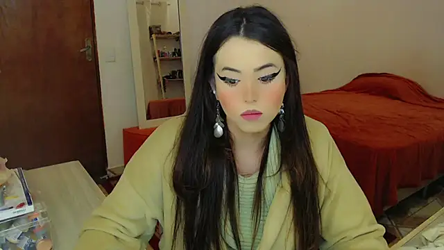 Snapshot of Sophie_Fantasys chatting on June 8, 2026, 12:58 am Sophie Fantasys online show from June 8, 2026, 12:58 am