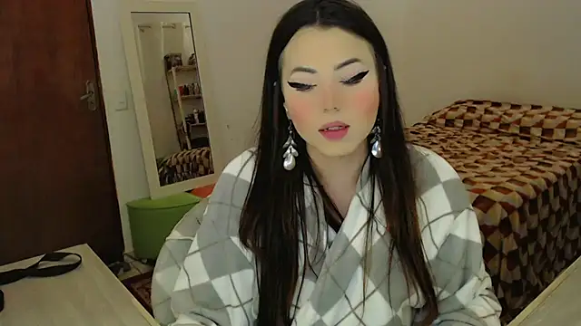 Snapshot of Sophie_Fantasys chatting on June 26, 2026, 4:06 am Sophie Fantasys online show from June 26, 2026, 4:06 am