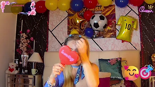 EvelinaGrey online show from June 19, 2026, 9:57 am