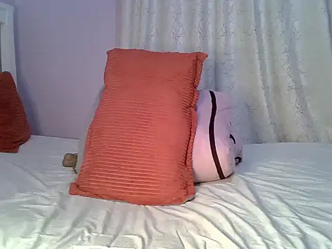 Snapshot of nuts_african chatting on March 8, 2026, 5:11 am nuts african online show from March 8, 2026, 5:11 am