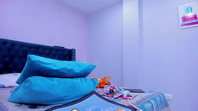 Snapshot of ClayrRosse chatting on February 1, 2025, 6:19 pm ClayrRosse online show from February 1, 2025, 6:19 pm