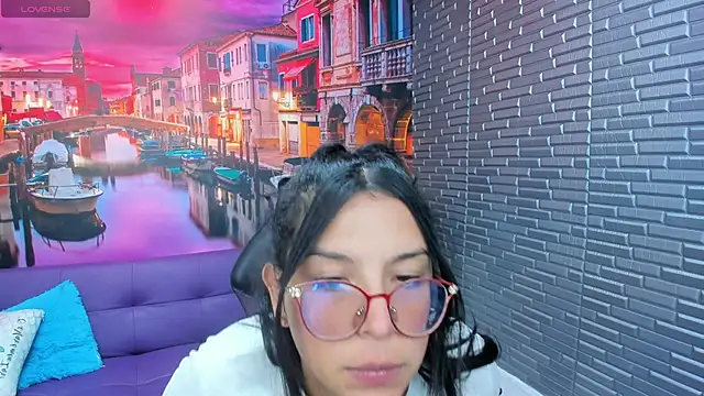 Small naughty  online show from January 11, 2026, 1:16 pm