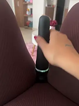 Snapshot of KattyPortman chatting on February 10, 2025, 11:02 pm KattyPortman online show from February 10, 2025, 11:02 pm