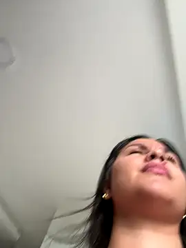 Snapshot of KattyPortman chatting on October 18, 2025, 10:10 pm KattyPortman online show from October 18, 2025, 10:10 pm