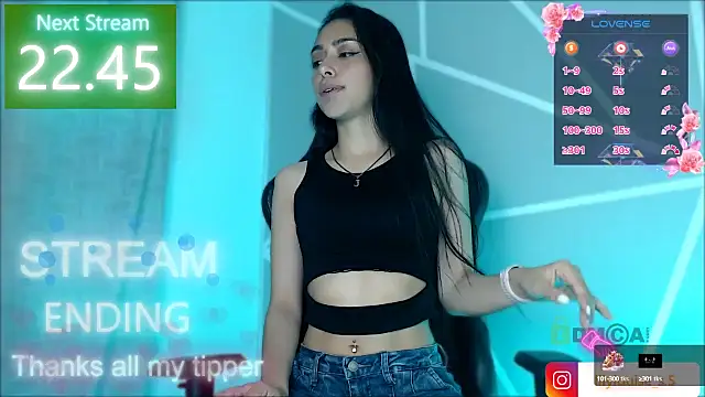 lilylouisee online show from January 22, 2025, 8:49 pm