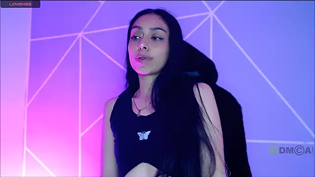 lilylouisee online show from October 10, 2025, 3:05 am