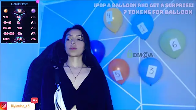 lilylouisee online show from December 17, 2025, 2:39 am