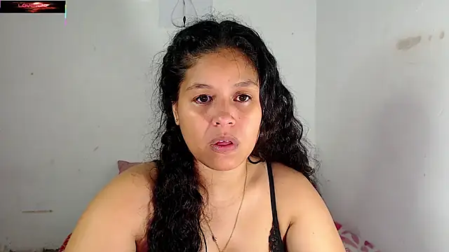 Snapshot of Hazel_donna chatting on June 9, 2026, 5:08 am Hazel donna online show from June 9, 2026, 5:08 am